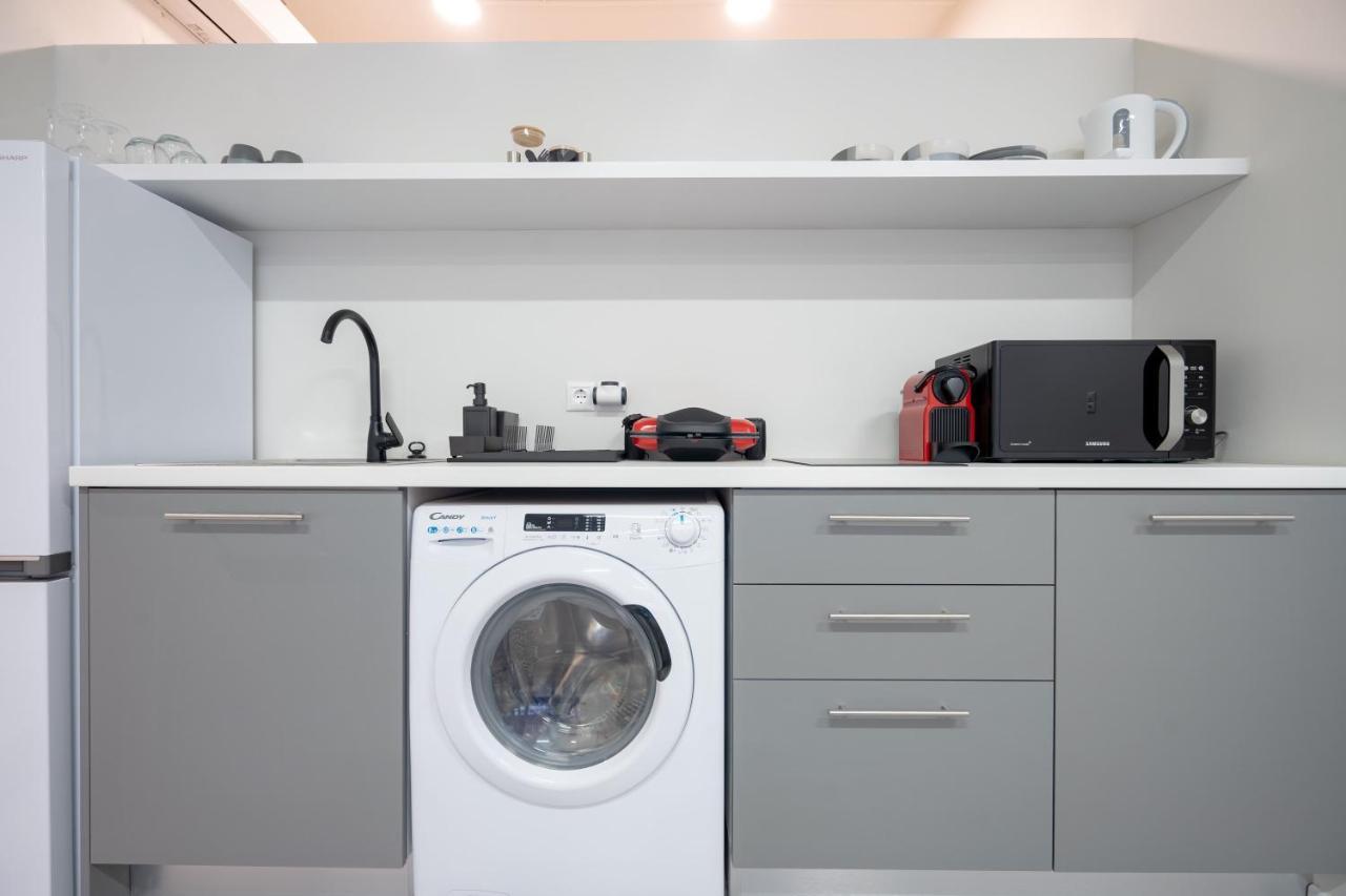 Monastiraki Metro St 2 Bedrooms 6 Pers By Mps Athens Exterior photo
